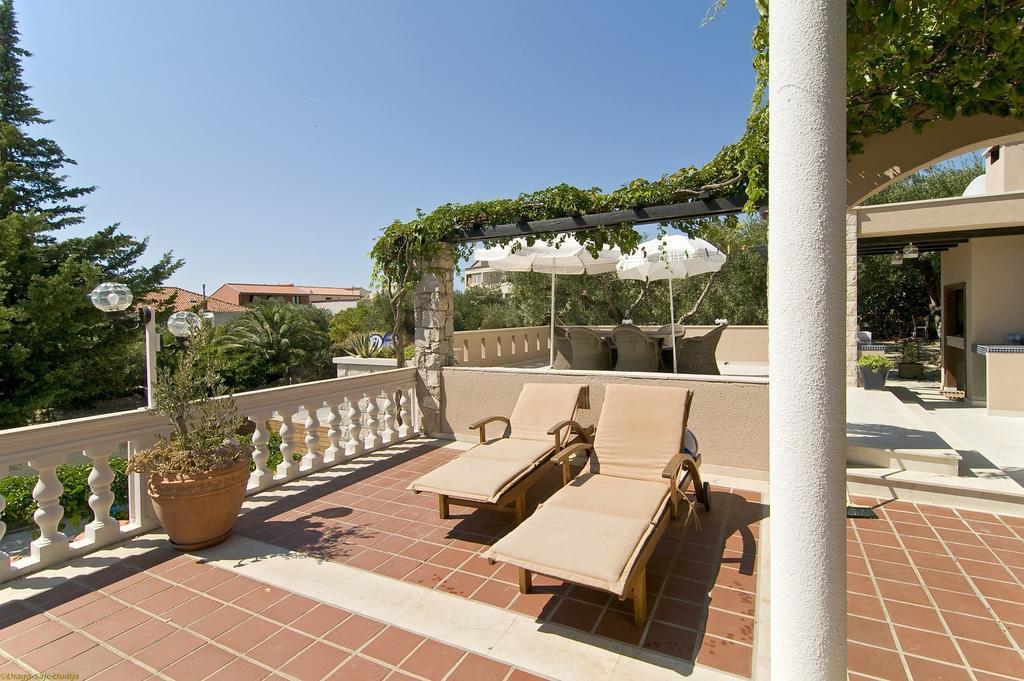 Villa Bougenvilia Tomas Тучепи Экстерьер фото